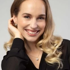 14 Karaat Geelgouden Ketting En Hanger Met Kristal -SieradenSpot Korting 14 karaat geelgouden ketting en hanger met kristal 1