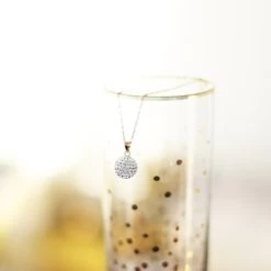 14 Karaat Geelgouden Ketting En Hanger Met Kristal -SieradenSpot Korting 14 karaat geelgouden ketting en hanger met kristal 2