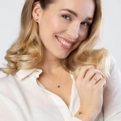 14 Karaat Geelgouden Ketting Met Hanger Hart 8 14 Karaat Geelgouden Ketting Met Hanger Hart -SieradenSpot Korting 14 karaat geelgouden ketting met hanger hart 1