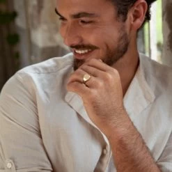 14 Karaat Geelgouden Zegelring Zeskant -SieradenSpot Korting 14 karaat geelgouden zegelring zeskant 2