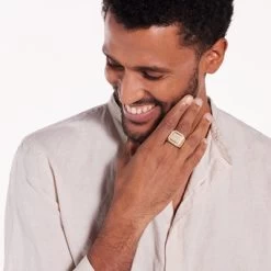 Gerecycled Stalen Goldplated Heren Ring Met Zirkonia -SieradenSpot Korting gerecycled stalen goldplated heren ring met zirkonia 2