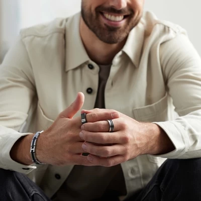 Gerecycled Stalen Heren Ring Met Zwarte Kabels 5 Gerecycled Stalen Heren Ring Met Zwarte Kabels - Afbeelding 3