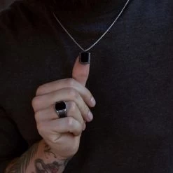 Gerecycled Stalen Herenketting Met Hanger Plaat Zwart Agaat -SieradenSpot Korting gerecycled stalen herenketting met hanger plaat zwart agaat 1