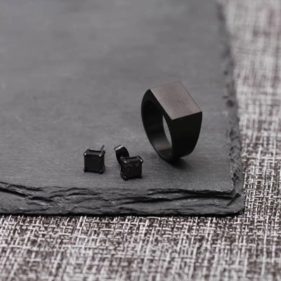 Gerecycled Stalen Zwarte Oorbellen Vierkant Met Zirkonia 4mm 5 Gerecycled Stalen Zwarte Oorbellen Vierkant Met Zirkonia 4mm - Afbeelding 3