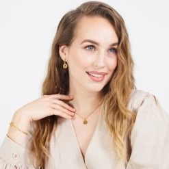 Stalen Goldplated Ketting Met Letter - M -SieradenSpot Korting stalen goldplated ketting met letter m 4