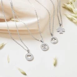 Stalen Ketting Met Letter - V -SieradenSpot Korting stalen ketting met letter v 3
