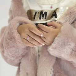 Zilveren Kinderring Met Roze Kristal -SieradenSpot Korting zilveren kinderring met roze kristal 1