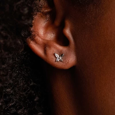 Zilveren Oorknoppen Set Vlinder En Ovaal 4 Zilveren Oorknoppen Set Vlinder En Ovaal - Afbeelding 2